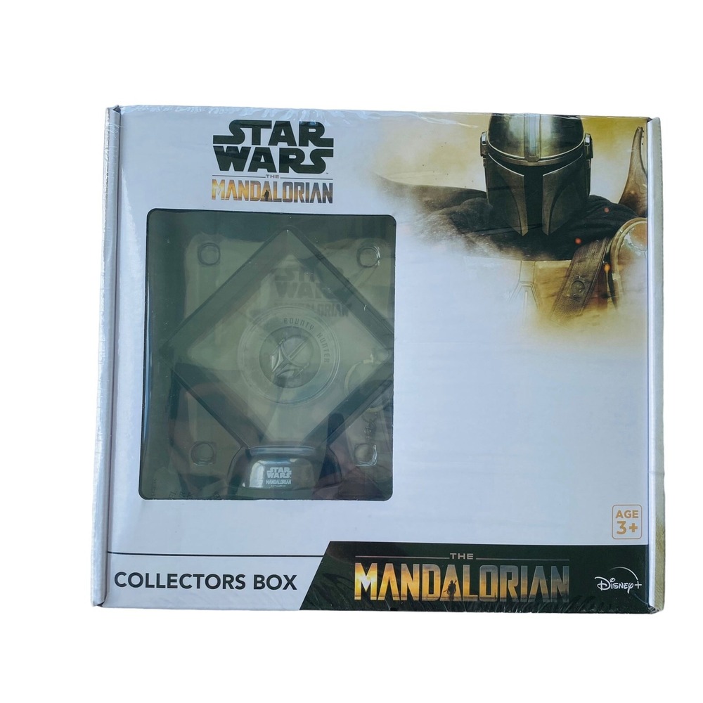 Star‎ Wars Mandalorian Collectors Box CultureFly Beanie Coin Socks Keyring NEW